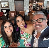 Asistentes al Mother's Day Bazaar