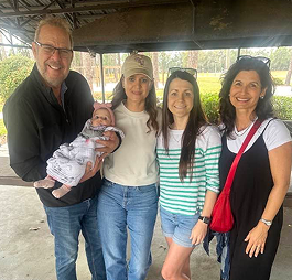 Familias de PAMA celebrando juntas